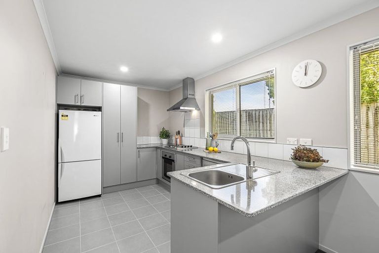 Photo of property in 55b Matipo Road, Te Atatu Peninsula, Auckland, 0610