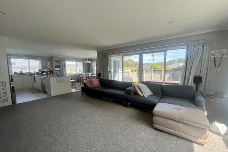 Photo of property in 1 Henrietta Maxwell Grove, Wainuiomata, Lower Hutt, 5014