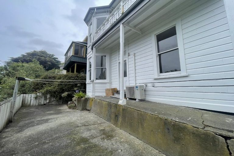 Photo of property in 111 Tasman Street, Mount Cook, Wellington, 6021