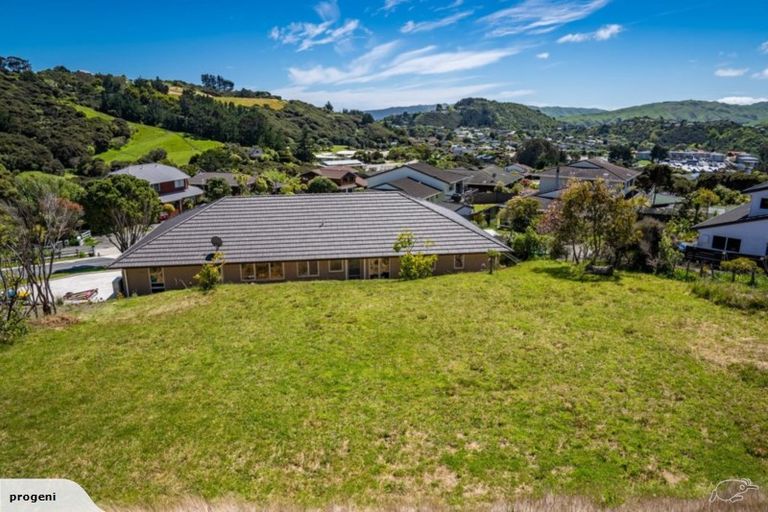 Photo of property in 63 Exploration Way, Whitby, Porirua, 5024
