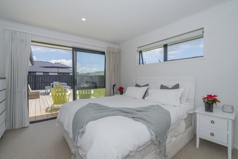 Photo of property in 8 Palm Drive, Whitianga, 3510