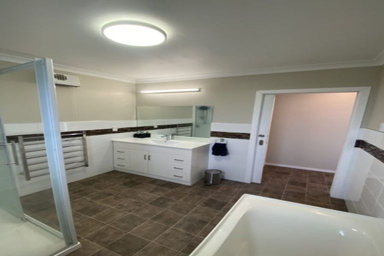 Photo of property in 26 Weka Street, Waikiwi, Invercargill, 9810