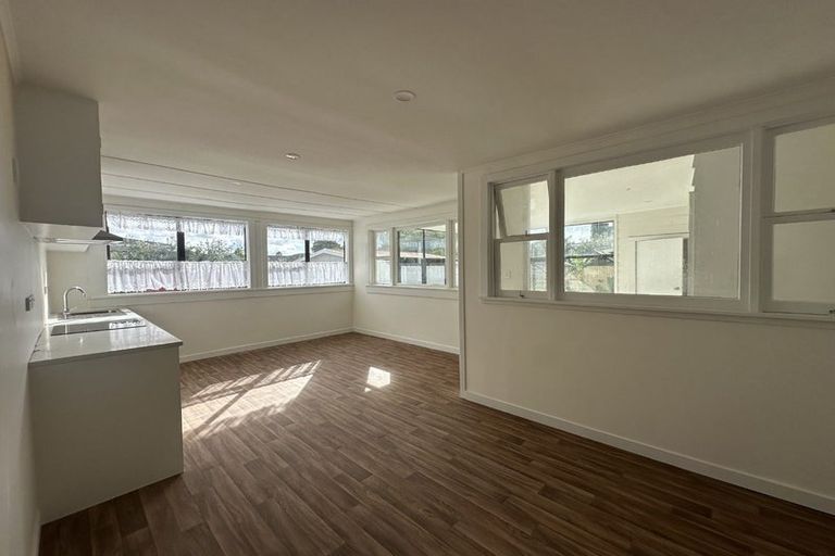 Photo of property in 18 Lupton Road, Manurewa, Auckland, 2102