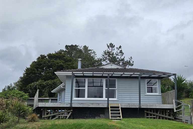 Photo of property in 32 Kopeti Road, Hukerenui, Hikurangi, 0182