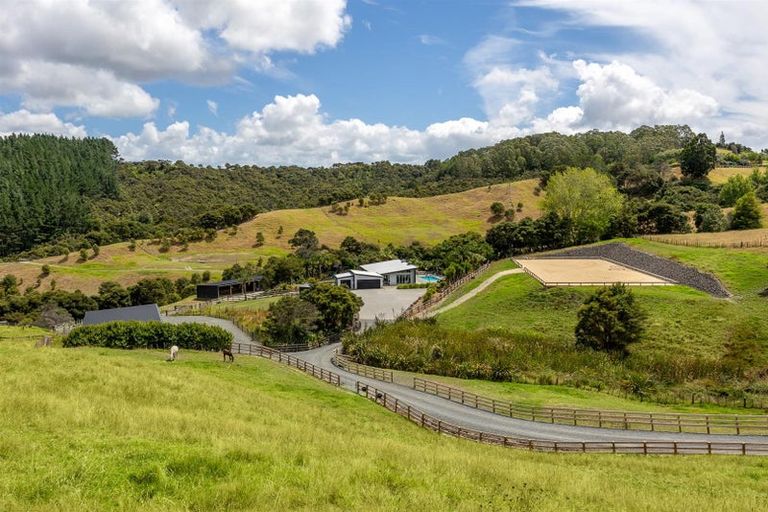 Photo of property in 105 Zanders Road, Helensville, Waimauku, 0882