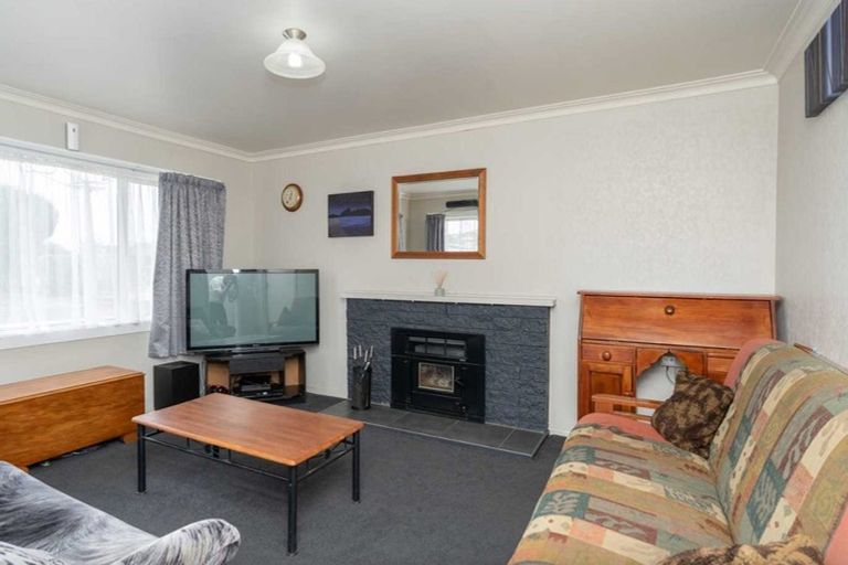 Photo of property in 12 Poaka Avenue, Dinsdale, Hamilton, 3204