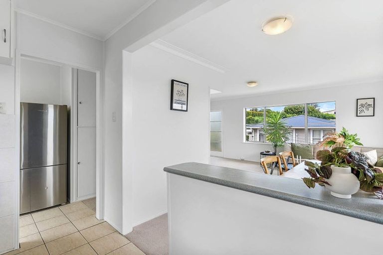 Photo of property in 1/48a Mellons Bay Road, Mellons Bay, Auckland, 2014