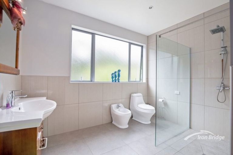 Photo of property in 16 Hobson Heights Road, Lucas Heights, Auckland, 0632