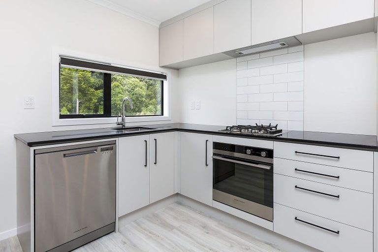 Photo of property in 38 Dahl Drive, Wallaceville, Upper Hutt, 5018