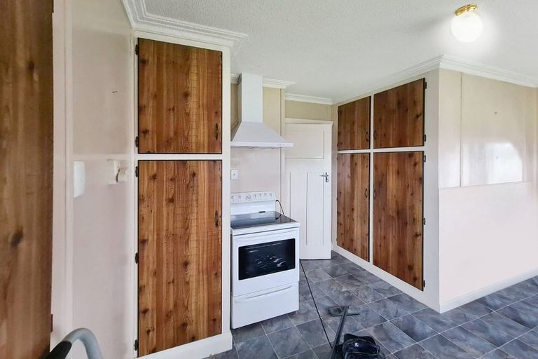 Photo of property in 12 Grey Street, Waitara, 4320