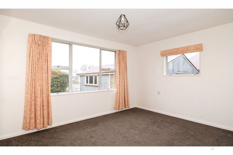 Photo of property in 6 Tancred Street, Geraldine, 7930