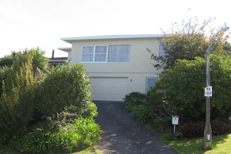 Photo of property in 8 Cashmere Place, Glenfield, Auckland, 0629