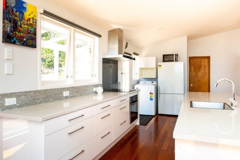 Photo of property in 43 Joll Road, Havelock North, 4130