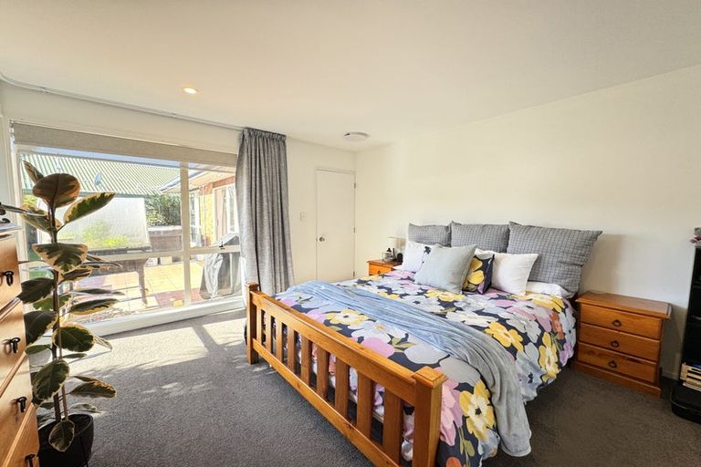 Photo of property in 1/92 Racecourse Road, Sockburn, Christchurch, 8042