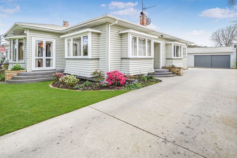 Photo of property in 11 Gillies Avenue, Claudelands, Hamilton, 3214