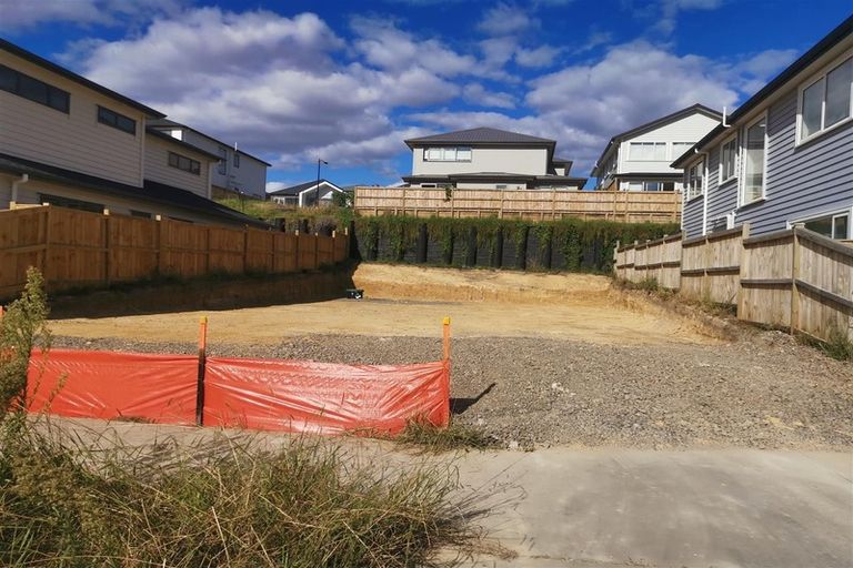 Photo of property in 32 Matahae Drive, Flat Bush, Auckland, 2019
