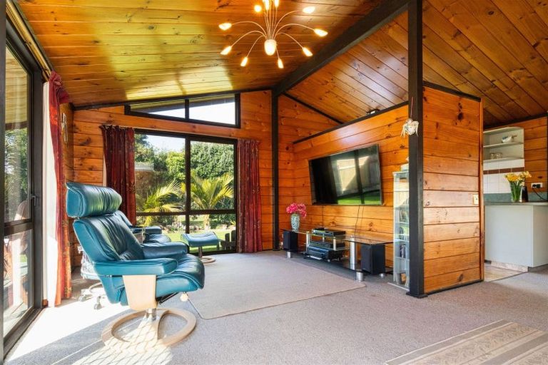 Photo of property in 27 Charles Street, Levin, 5510