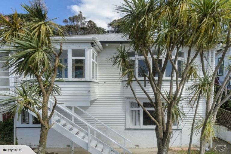 Photo of property in 14 Queens Drive, Kilbirnie, Wellington, 6022