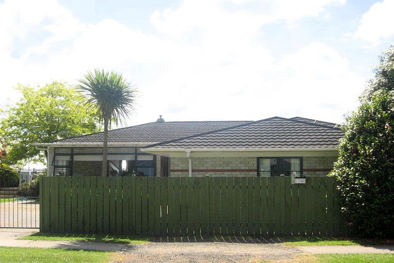 Photo of property in 170 Victoria Street, Cambridge, 3434