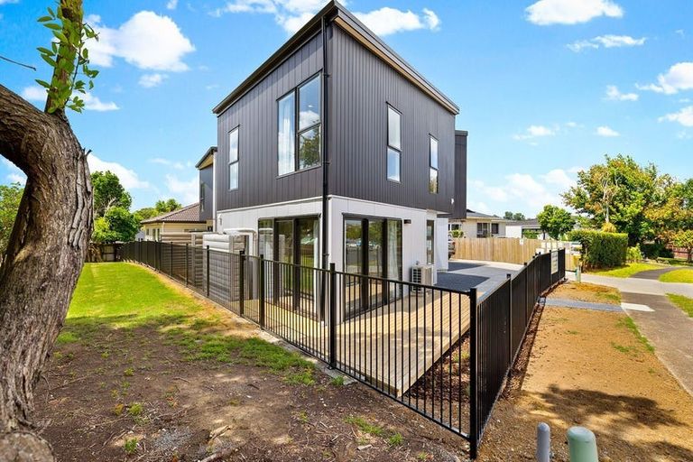 Photo of property in 1/20 Blanche Way, Half Moon Bay, Auckland, 2012