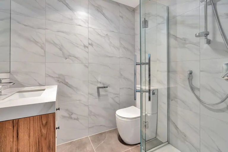 Photo of property in 5/24 Tomo Street, New Lynn, Auckland, 0600