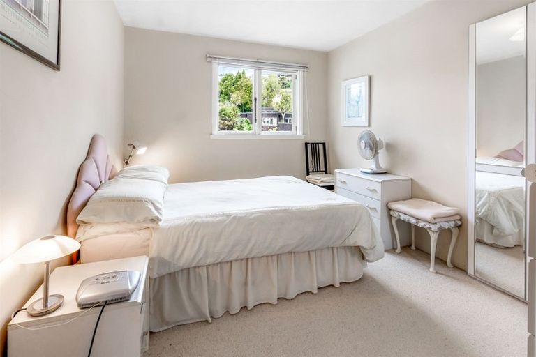 Photo of property in 13 Awaruku Road, Torbay, Auckland, 0630