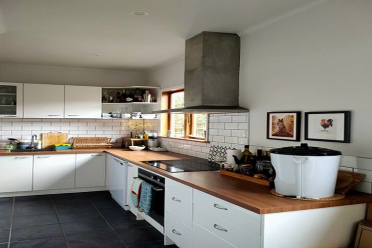 Photo of property in 187b Waiwhetu Road, Waterloo, Lower Hutt, 5011