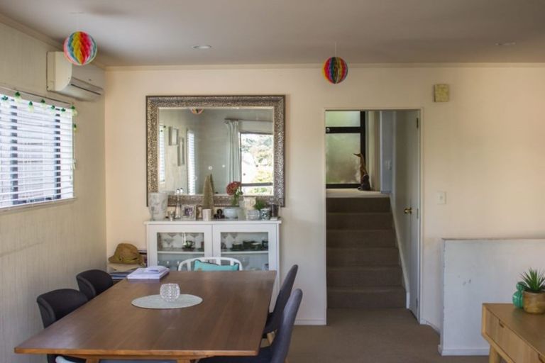 Photo of property in 1/55 James Evans Drive, Northcote, Auckland, 0627