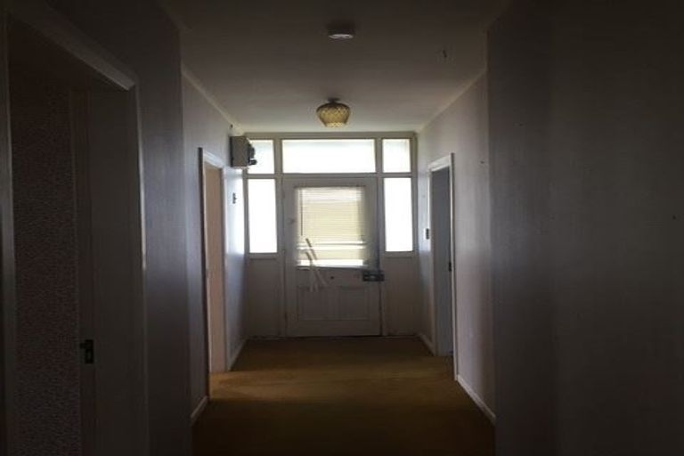 Photo of property in 21 Tongariro Street, Castlecliff, Whanganui, 4501