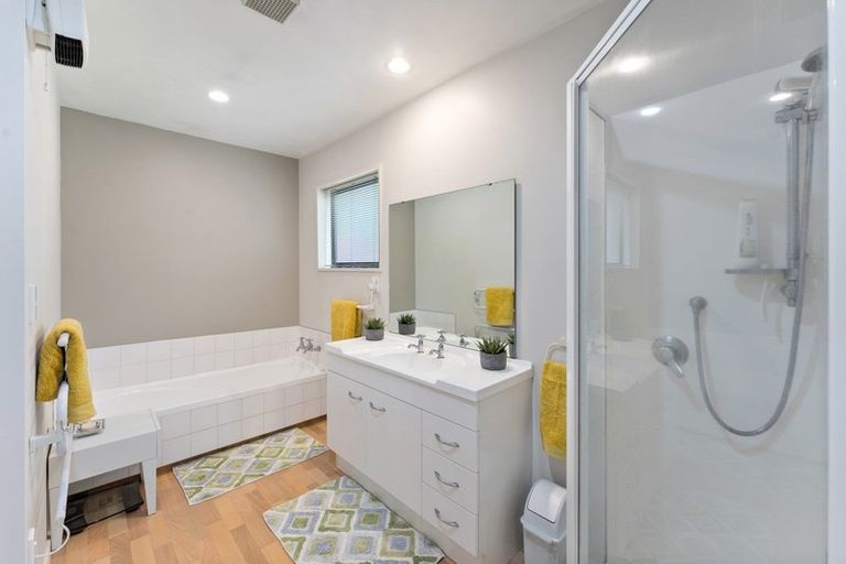 Photo of property in 34 Huria Lane, Woodend, 7610