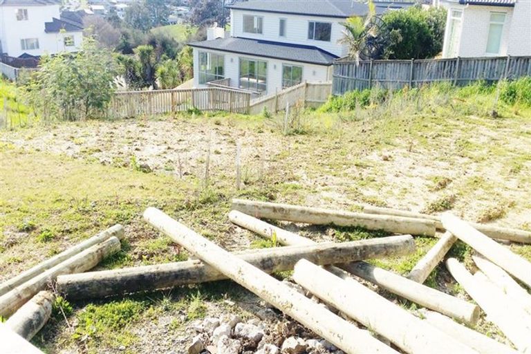 Photo of property in 120 Fairview Avenue, Fairview Heights, Auckland, 0632