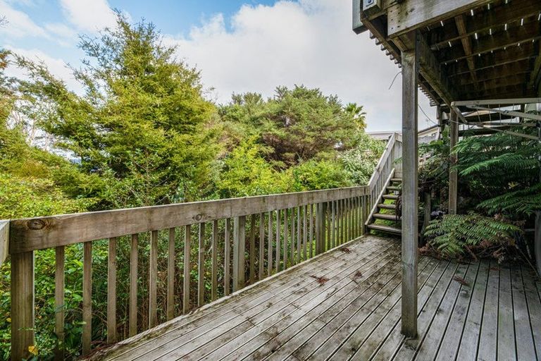 Photo of property in 37 Bradnor Meadows Drive, Swanson, Auckland, 0612