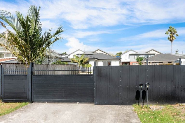 Photo of property in 75a Tabitha Crescent, Henderson, Auckland, 0612