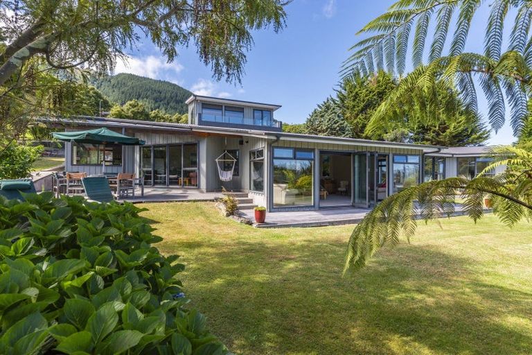 Photo of property in 37 Hadfield Road, Peka Peka, Waikanae, 5391