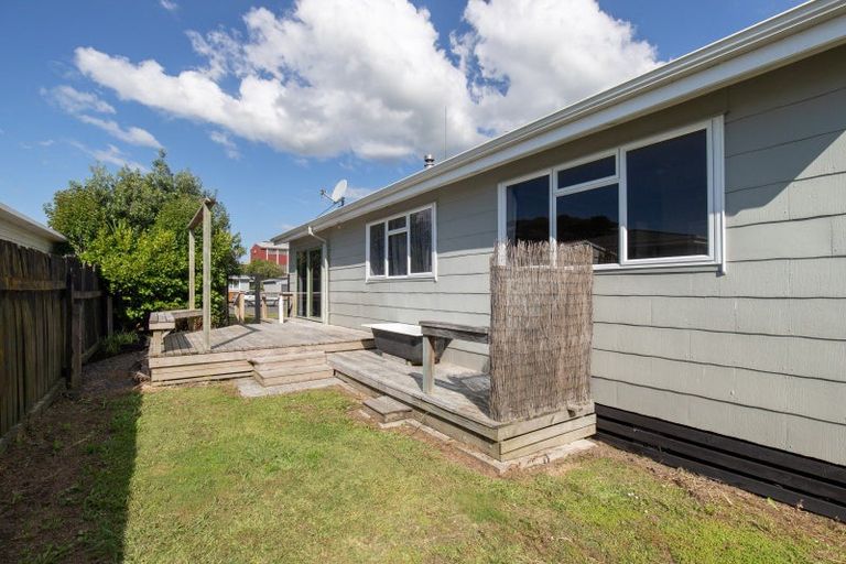 Photo of property in 14 Ponui Avenue, Kerepehi, Paeroa, 3671