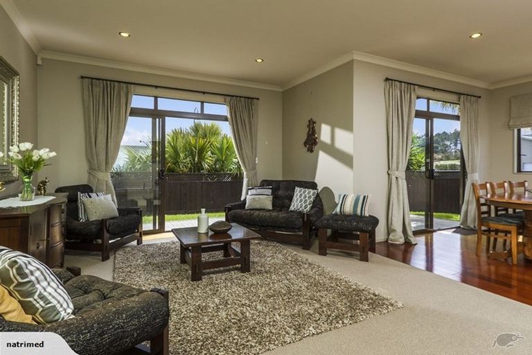 Photo of property in 66 Aberley Road, Schnapper Rock, Auckland, 0632