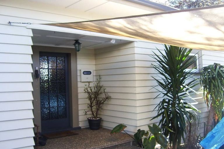 Photo of property in 32 Forbes Street, Onehunga, Auckland, 1061