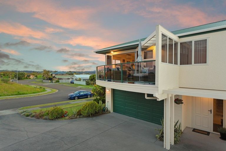 Photo of property in 8 Te Taiawatea Drive, Ohope, 3121