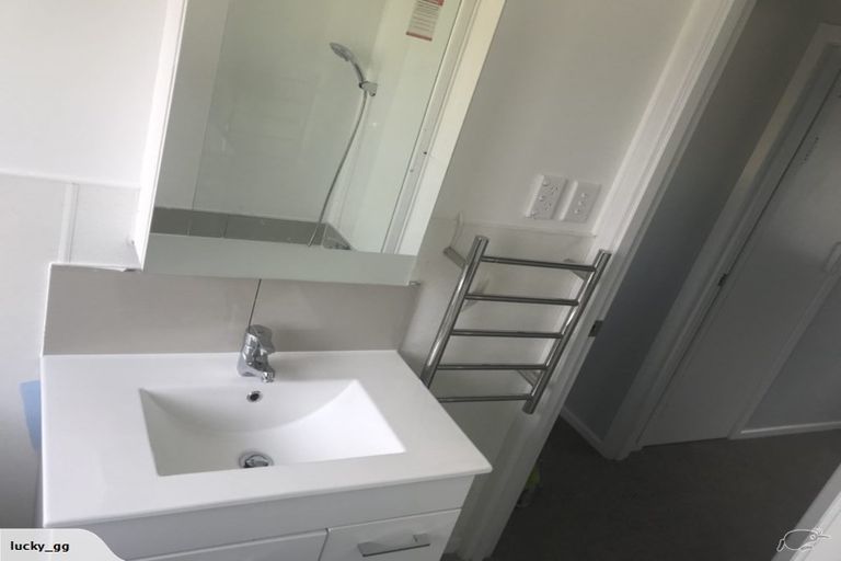 Photo of property in 2/46 Raglan Street, Mangere East, Auckland, 2024