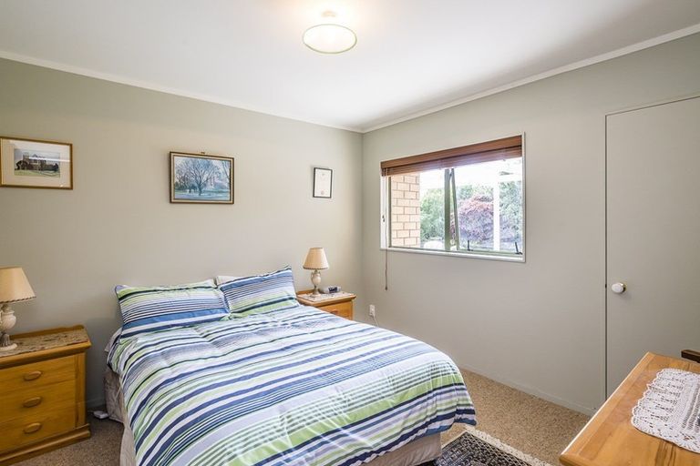 Photo of property in 15 Beachwater Grove, Paraparaumu Beach, Paraparaumu, 5032