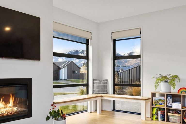 Photo of property in 49 Longview Drive, Lake Hawea, 9382