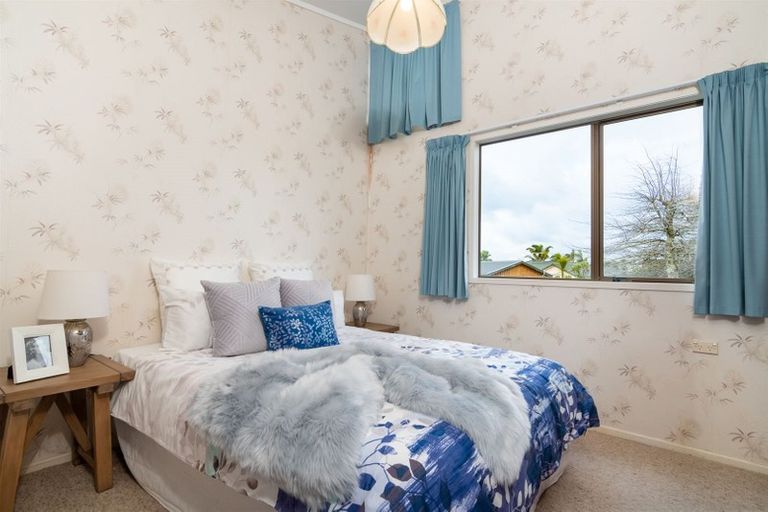 Photo of property in 69 Sunny Crescent, Huapai, Kumeu, 0810