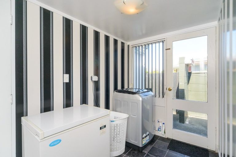 Photo of property in 111 Benmore Avenue, Cloverlea, Palmerston North, 4412