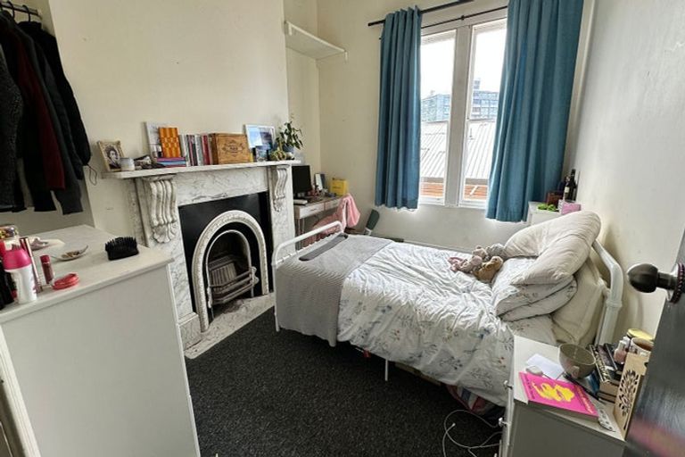 Photo of property in 47 Aurora Terrace, Kelburn, Wellington, 6012