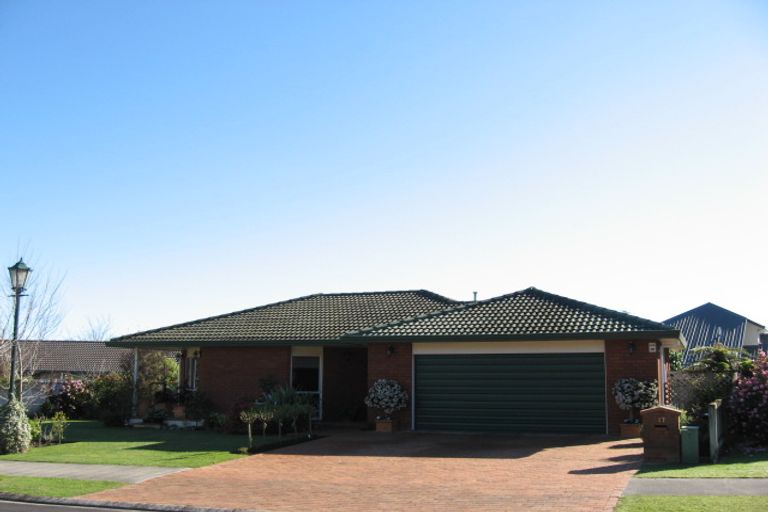 Photo of property in 17 Kingsgate Avenue, Havelock North, 4130