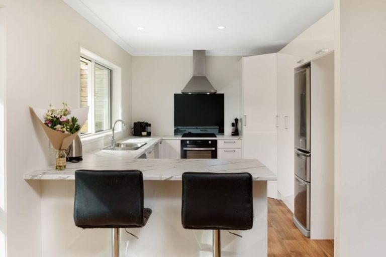 Photo of property in 16 Antrim Glade, Welcome Bay, Tauranga, 3175