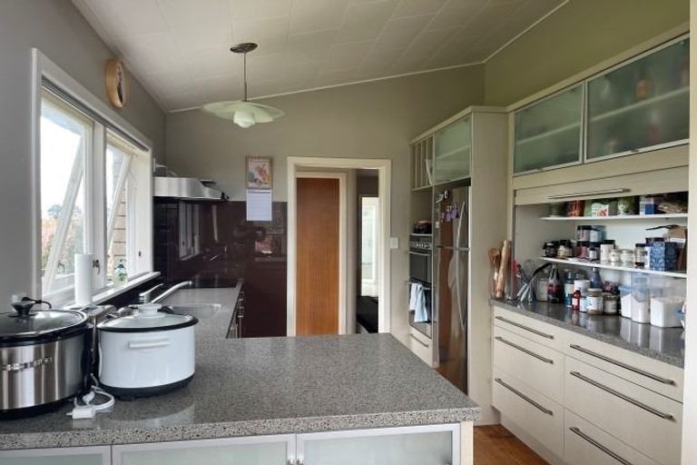 Photo of property in 4 Clivedene Street, Matua, Tauranga, 3110