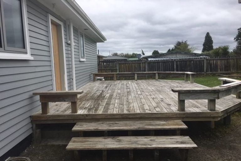 Photo of property in 8 Park Road, Western Heights, Rotorua, 3015