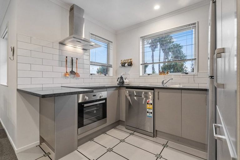 Photo of property in 1 Sagar Lane, Wiri, Auckland, 2104