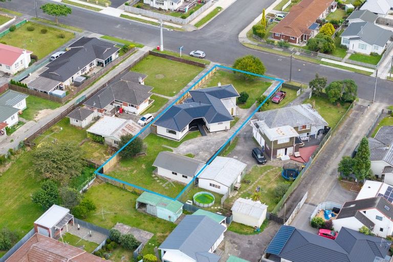 Photo of property in 158 Winchester Street, Levin, 5510